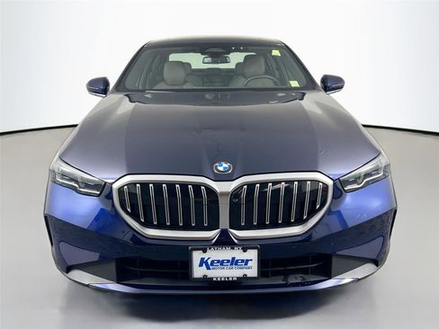 Used 2026 BMW 530i xDrive w/ Premium Package AWD/4WD image 9