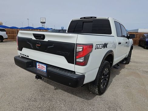 Used 2020 Nissan Titan PRO-4X w/ Pro-4x Convenience Package image 7
