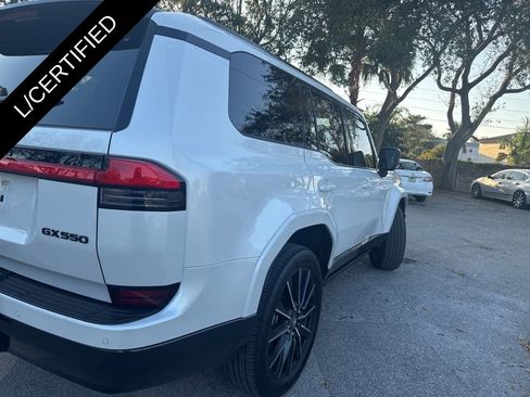 Used 2025 Lexus GX 550 w/ Accessory Package (Z1) image 27