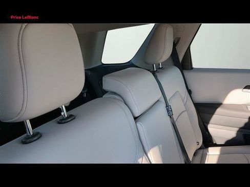 New 2026 Nissan Pathfinder SL FWD image 35