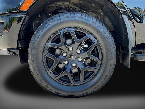 Used 2022 Ford Ranger XLT w/ Equipment Group 301A Mid AWD/4WD image 33
