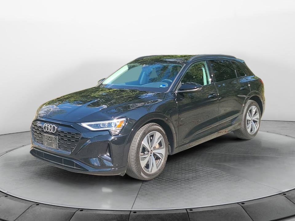 Used 2024 Audi Q8 e-tron Premium AWD/4WD image 3