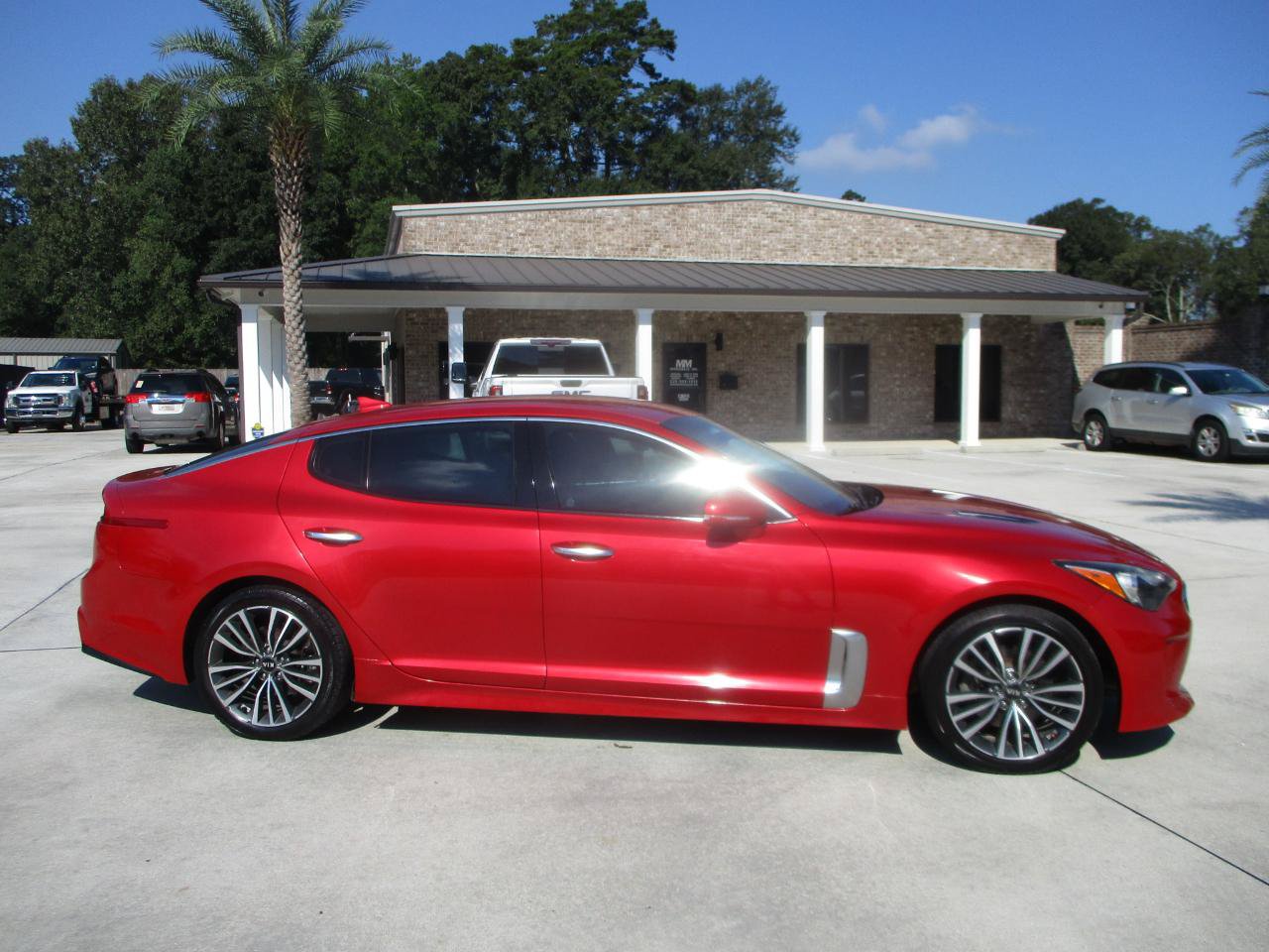 Used 2019 Kia Stinger RWD image 1