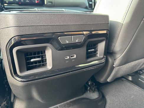 Used 2024 GMC Sierra 1500 AT4 w/ Technology Package image 24