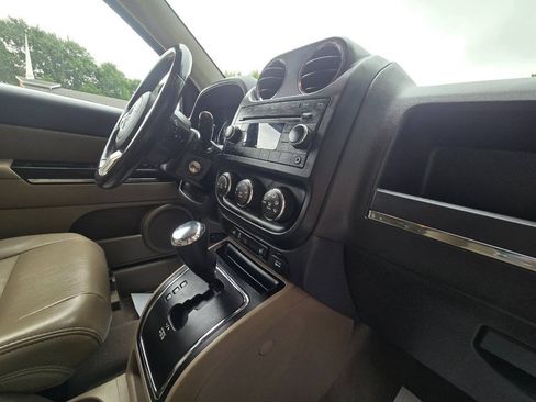 Used 2011 Jeep Compass Limited AWD/4WD image 26