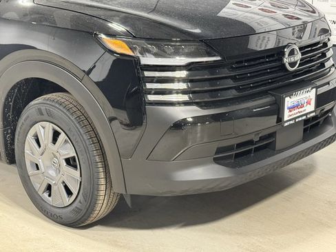 New 2026 Nissan Kicks S image 3