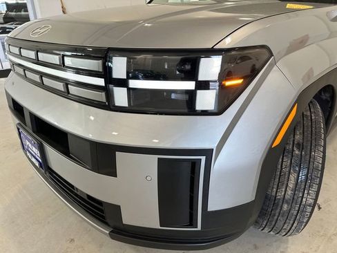 Used 2025 Hyundai Santa Fe SEL image 13