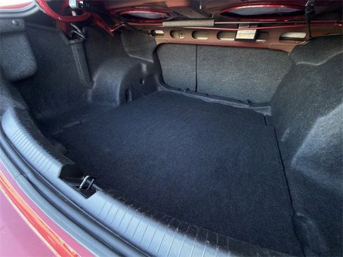 Used 2024 Chevrolet Malibu LT image 28