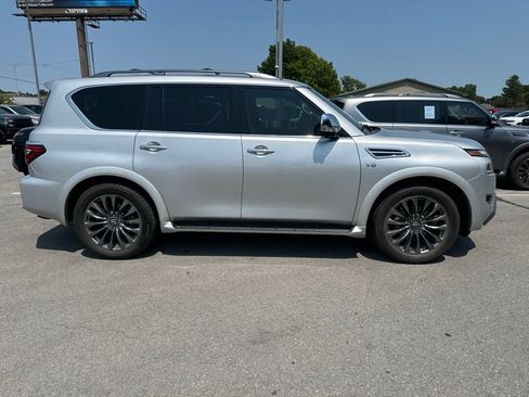 Used 2021 Nissan Armada Platinum RWD image 4