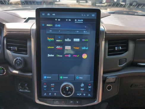 Used 2024 Ford Expedition King Ranch image 14