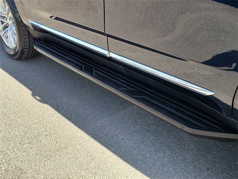 Used 2021 GMC Yukon SLT w/ SLT Luxury Plus Package image 30