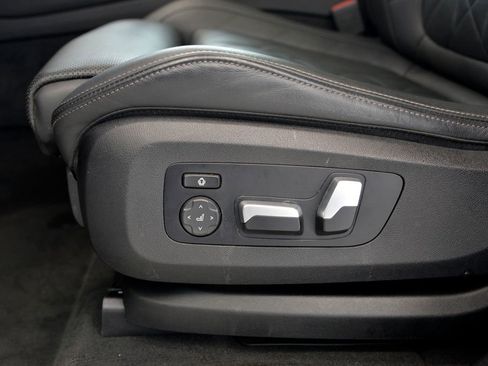 Used 2023 BMW X5 xDrive40i w/ Executive Package image 18