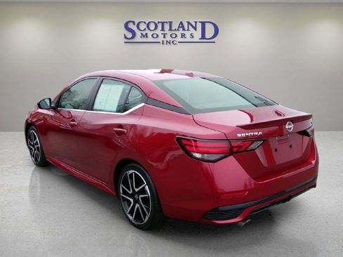 Used 2025 Nissan Sentra SR w/ SR Premium Package FWD image 8