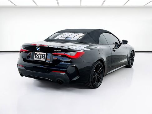 Used 2021 BMW 430i Convertible w/ M Sport Package image 4