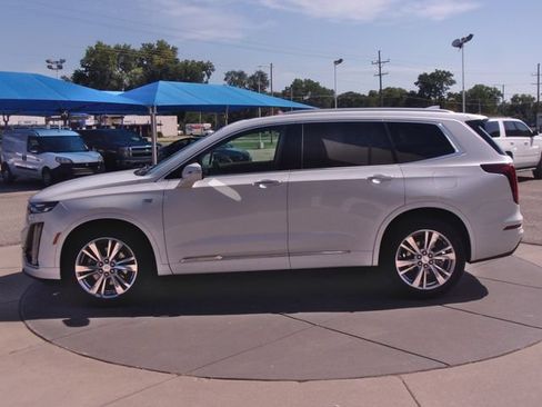 Used 2023 Cadillac XT6 Premium Luxury AWD/4WD image 19