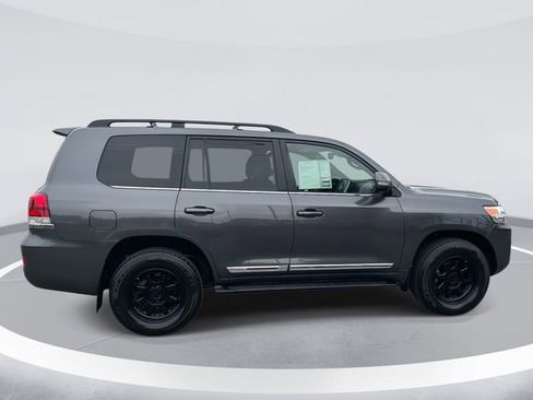 Used 2019 Toyota Land Cruiser w/ Carpet Mat Package image 5