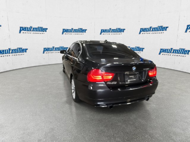 Used 2011 BMW 335i xDrive Sedan AWD/4WD image 9