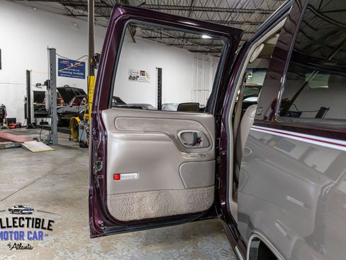 Used 1997 Chevrolet Suburban 2WD w/ Preferred Equipment Group 3 image 71
