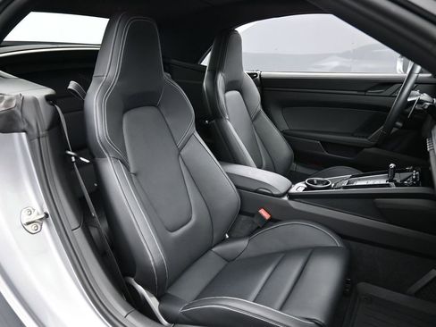 Certified 2024 Porsche 911 Carrera GTS RWD image 29