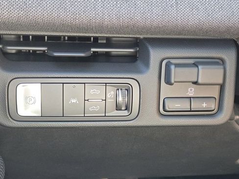 New 2026 GMC Sierra EV Elevation image 9