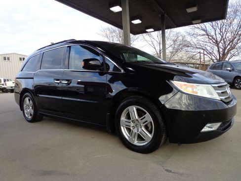 Used 2012 Honda Odyssey Touring image 3