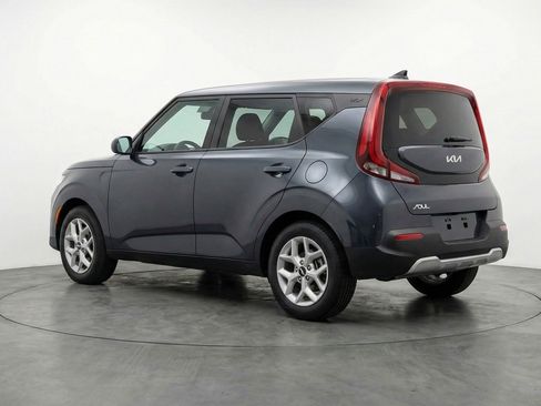Used 2025 Kia Soul LX w/ LX Technology Package image 6