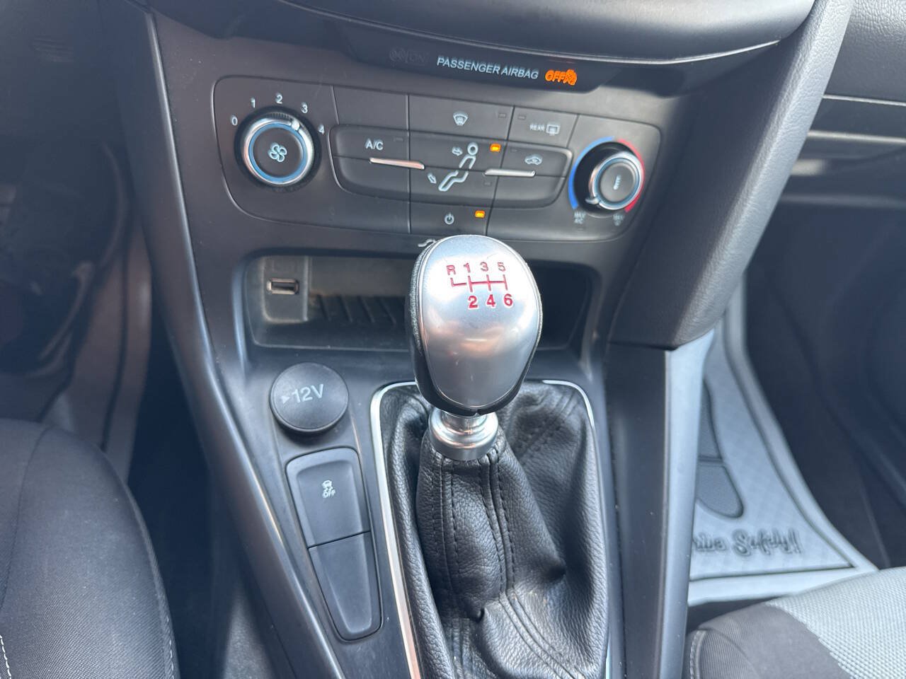 Used 2018 Ford Focus ST FWD image 29