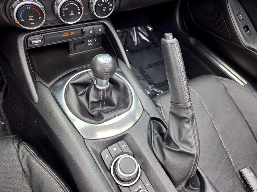 Certified 2021 MAZDA MX-5 Miata RF Grand Touring RWD image 27
