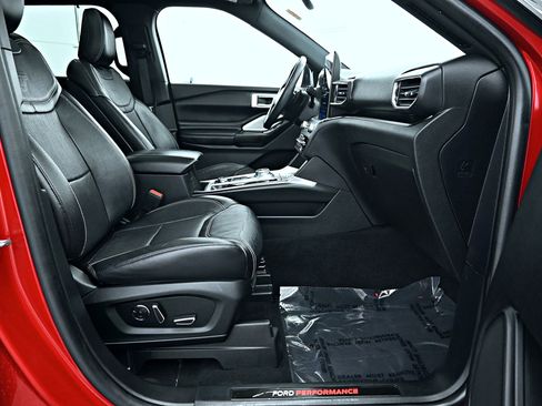 Used 2020 Ford Explorer ST w/ ST Street Pack image 25