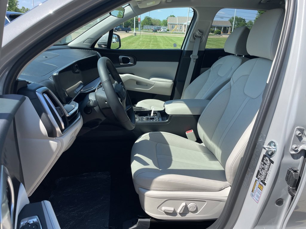 New 2026 Kia Sorento S AWD/4WD image 8