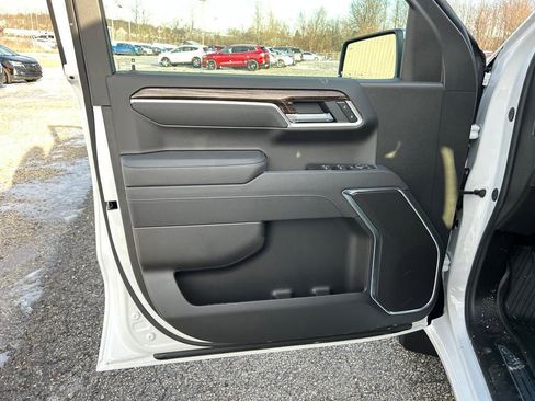 New 2026 GMC Sierra 1500 SLE w/ Preferred Package image 5