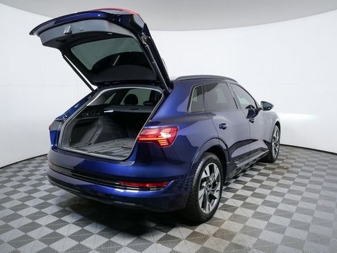 Certified 2021 Audi e-tron Premium w/ Convenience Plus Package image 27