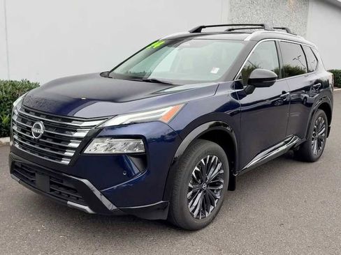 Certified 2024 Nissan Rogue Platinum w/ Platinum Premium Package image 3