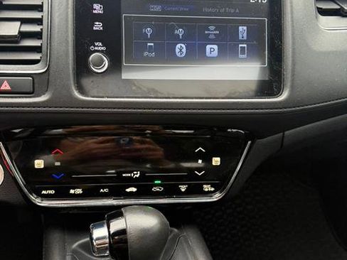 Used 2019 Honda HR-V EX-L image 11