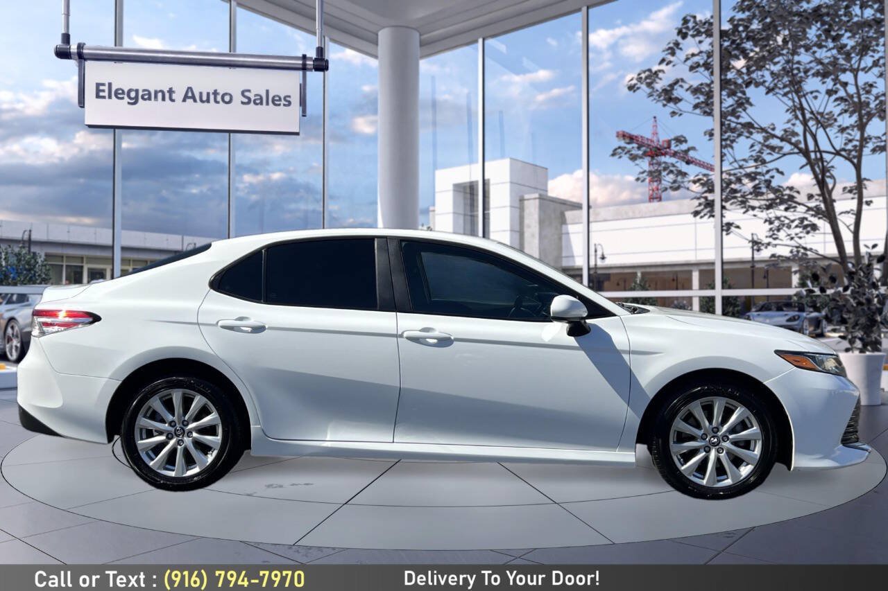 Used 2018 Toyota Camry LE FWD image 4