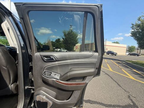 Used 2015 GMC Yukon SLT w/ HD Trailering Package image 32