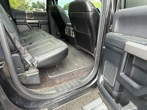 Used 2015 Ford F150 Platinum w/ Equipment Group 701A Luxury AWD/4WD image 22