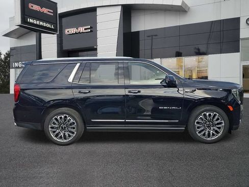 Used 2023 GMC Yukon Denali Ultimate AWD/4WD image 29