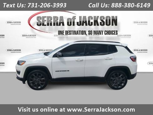 Used 2021 Jeep Compass Latitude image 1