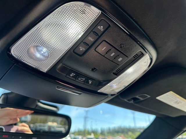 Used 2021 Dodge Durango SRT Hellcat w/ SRT Interior Appearance Group AWD/4WD image 17