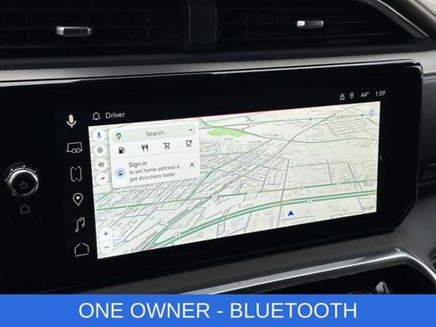 Used 2025 GMC Sierra 2500 Denali w/ Technology Package image 3