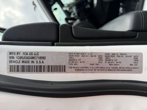 Used 2021 Jeep Grand Cherokee Laredo RWD image 36