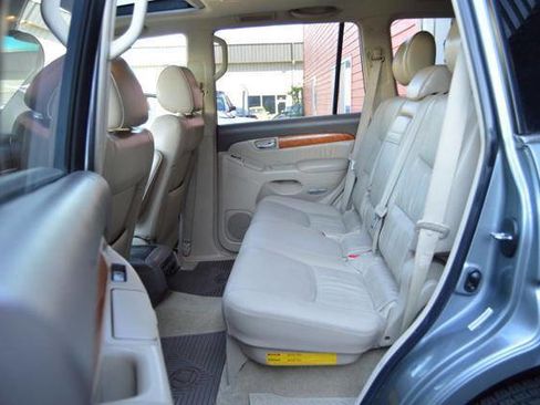 Used 2005 Lexus GX 470 AWD/4WD image 12