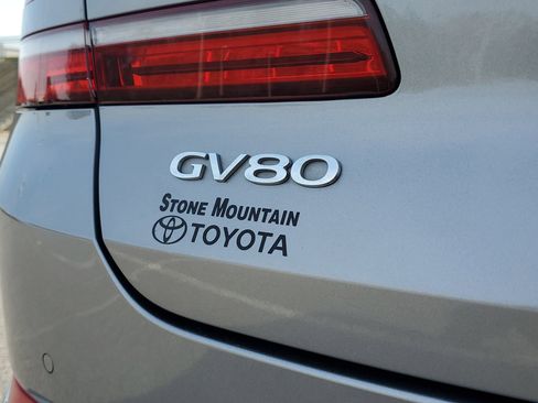 Used 2024 Genesis GV80 2.5T AWD/4WD image 8