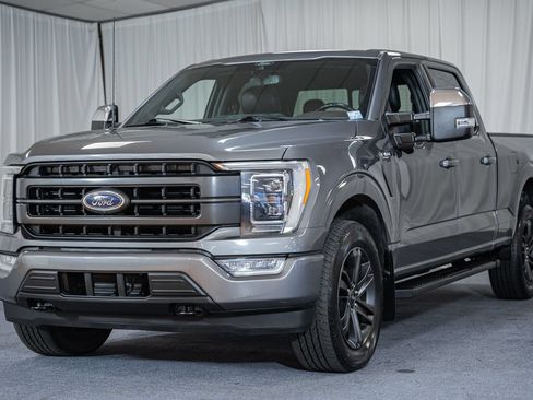 Used 2021 Ford F150 Lariat w/ Equipment Group 502A High AWD/4WD image 3