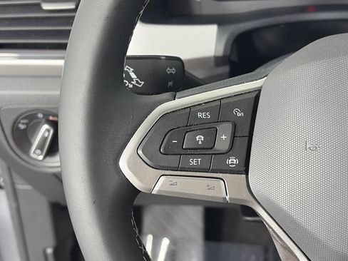 Used 2022 Volkswagen Atlas SE w/ Black Wheel Package AWD/4WD image 30