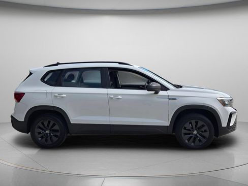 Certified 2023 Volkswagen Taos S FWD image 4
