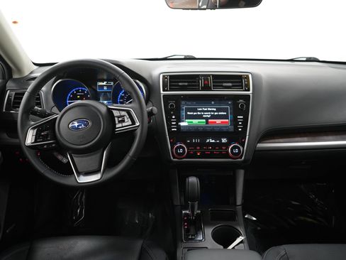 Used 2018 Subaru Outback 2.5i Limited AWD/4WD image 17