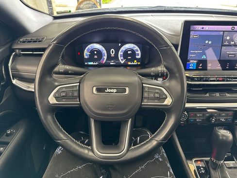 Used 2022 Jeep Compass High Altitude AWD/4WD image 13