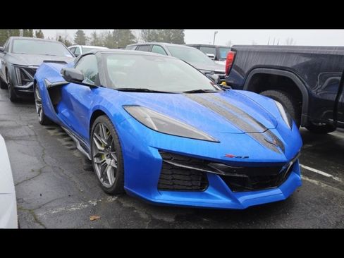 Used 2024 Chevrolet Corvette Z06 w/ Battery Protection Package image 6